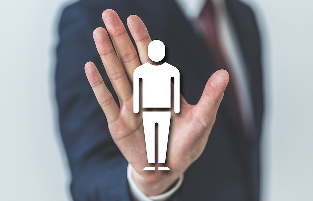 一切相続させない